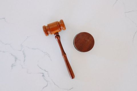 Kurumsal Hukuk Nedir? Şirket Avukatı Nasıl Olunur?