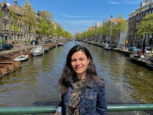 Türkiye'den Hollanda'ya Yurt Dışında Global Kariyer: Lebriz Erdemir